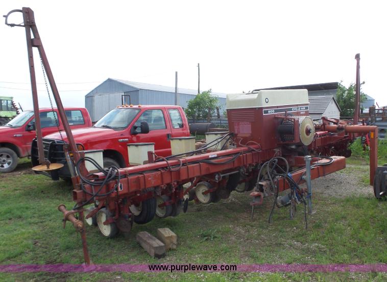 image for item AG9242 International Cyclo Air 800 air seeder