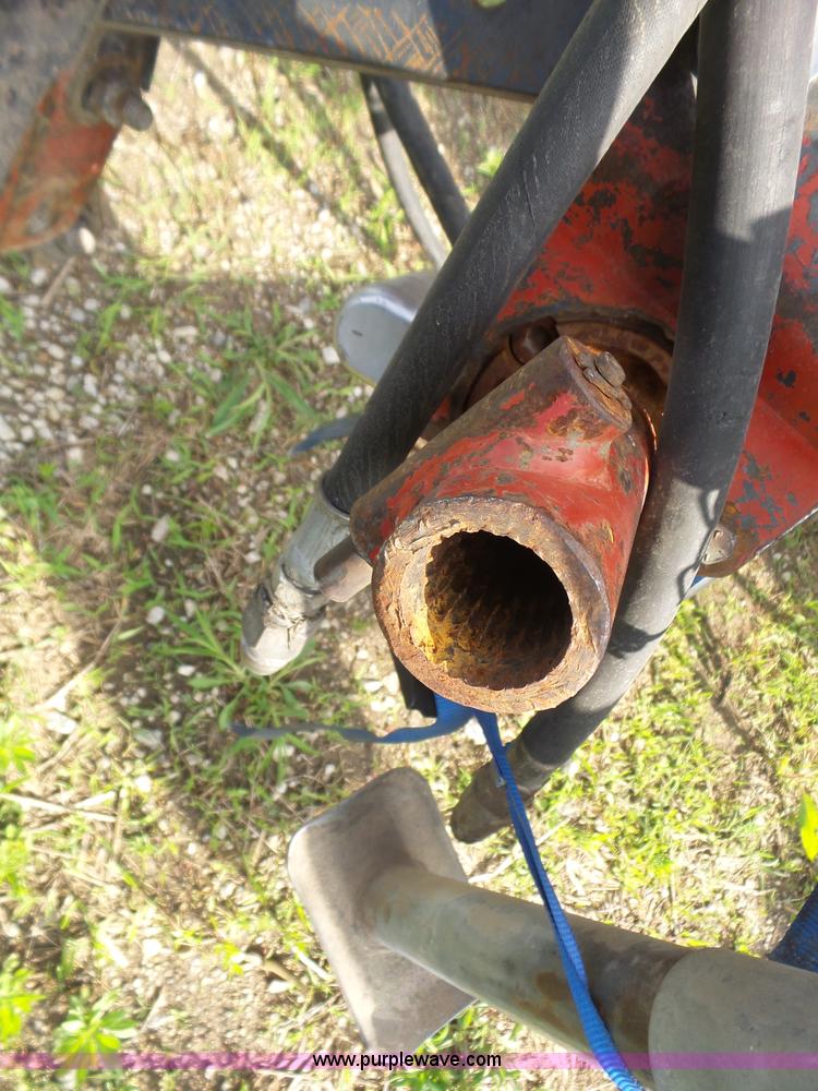 image for item AG9242 International Cyclo Air 800 air seeder