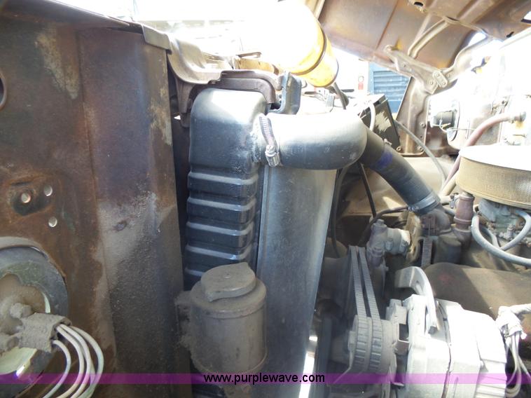 image for item AL9180 1973 GMC 6500 grain truck