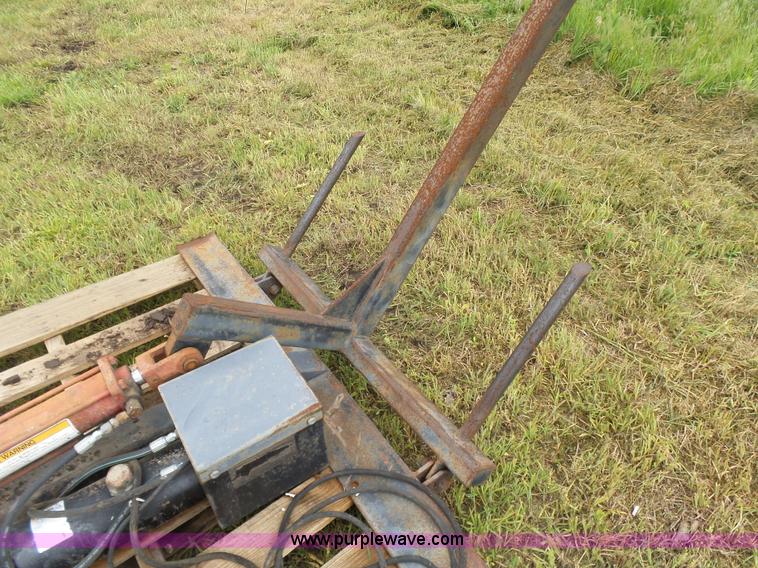 image for item BR9347 Bale spear