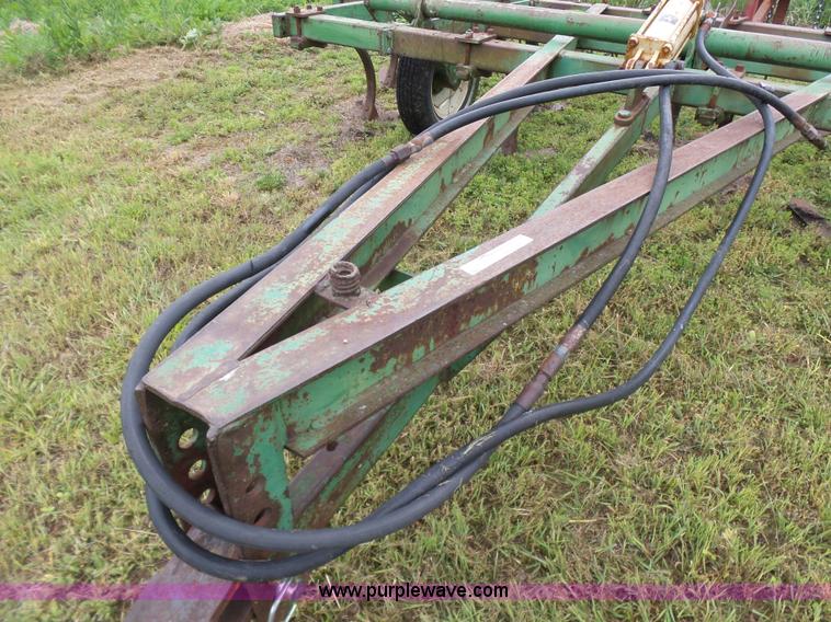 image for item BR9348 John Deere E0100 chisel