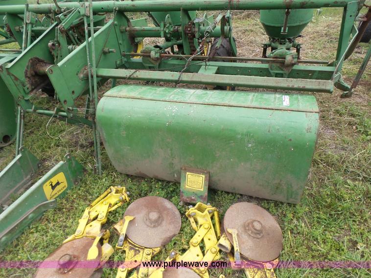 image for item BR9351 John Deere 1240 planter