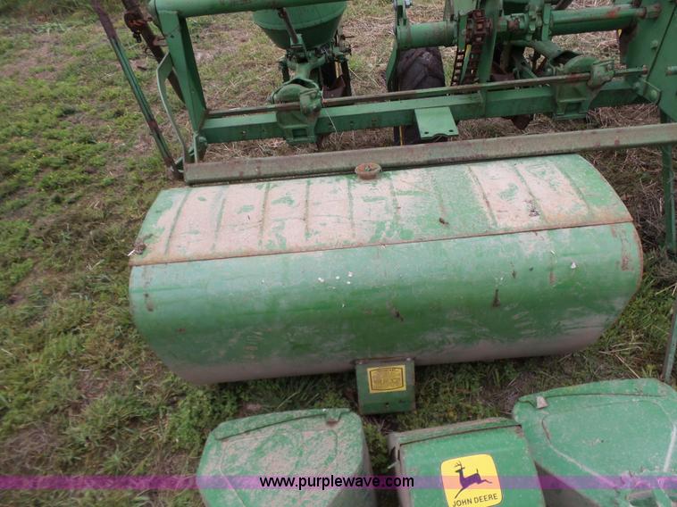 image for item BR9351 John Deere 1240 planter
