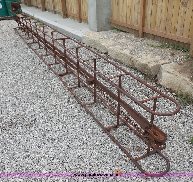 image for item BV9589 Hayovator bale elevator