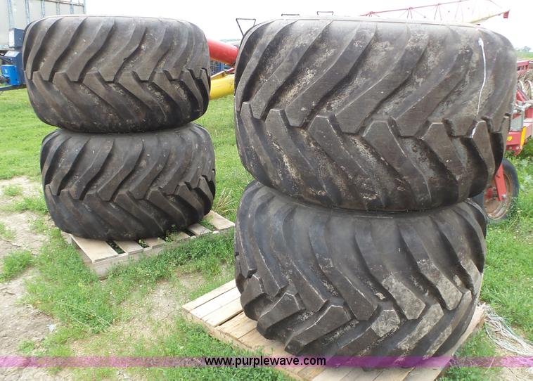 image for item BX9075 (4) Alliance 700/40-2.5 flotation 331 tires