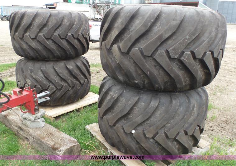 image for item BX9075 (4) Alliance 700/40-2.5 flotation 331 tires