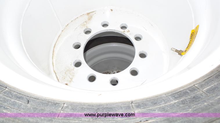 image for item BX9075 (4) Alliance 700/40-2.5 flotation 331 tires