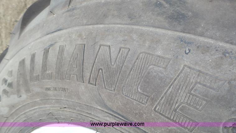 image for item BX9075 (4) Alliance 700/40-2.5 flotation 331 tires