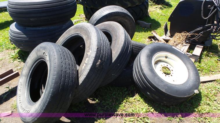 image for item BX9082 (7) tires