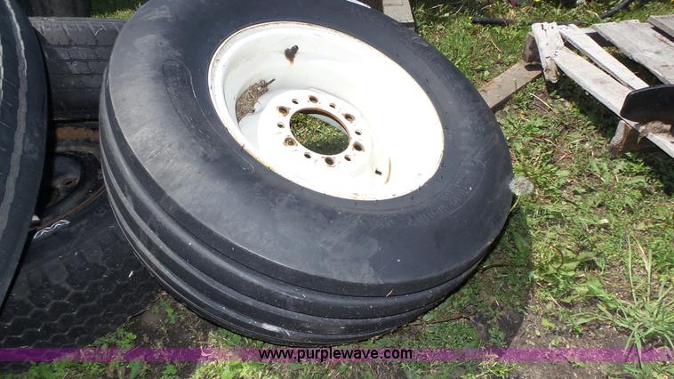 image for item BX9082 (7) tires