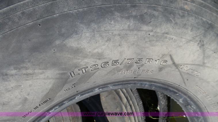 image for item BX9082 (7) tires