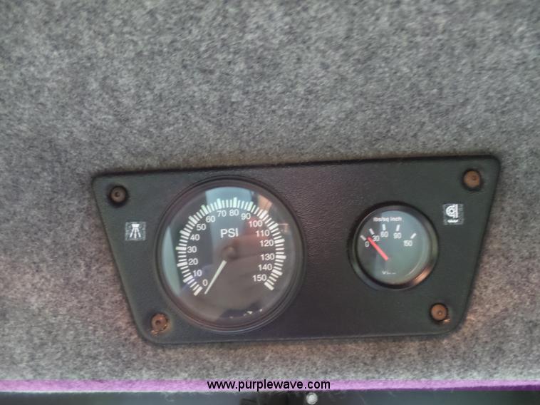 image for item BY9264 2007 Ag-Chem RoGator 1074SS self propelled sprayer