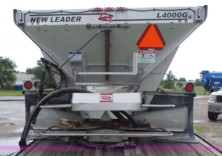 image for item BY9266 New Leader L4000G4 multi-applicator spreader bed