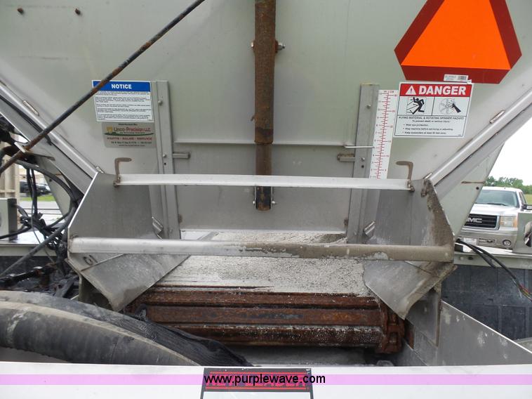 image for item BY9266 New Leader L4000G4 multi-applicator spreader bed