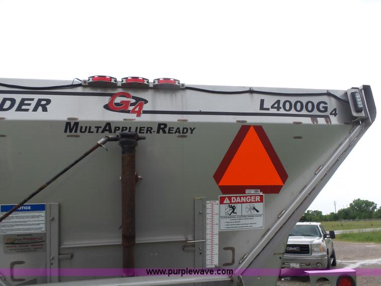 image for item BY9266 New Leader L4000G4 multi-applicator spreader bed