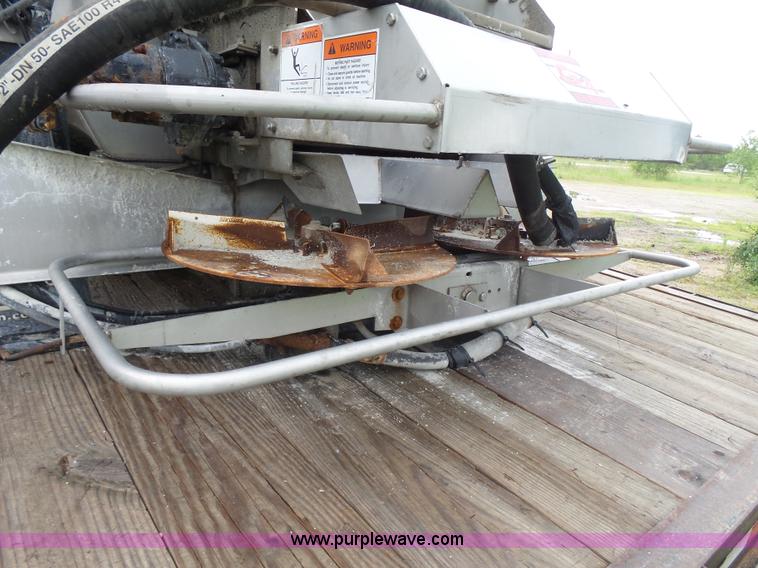 image for item BY9266 New Leader L4000G4 multi-applicator spreader bed