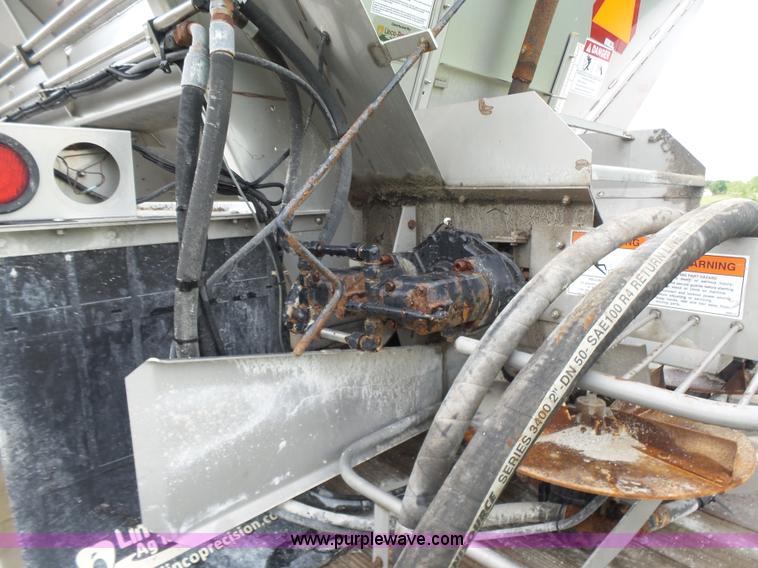 image for item BY9266 New Leader L4000G4 multi-applicator spreader bed