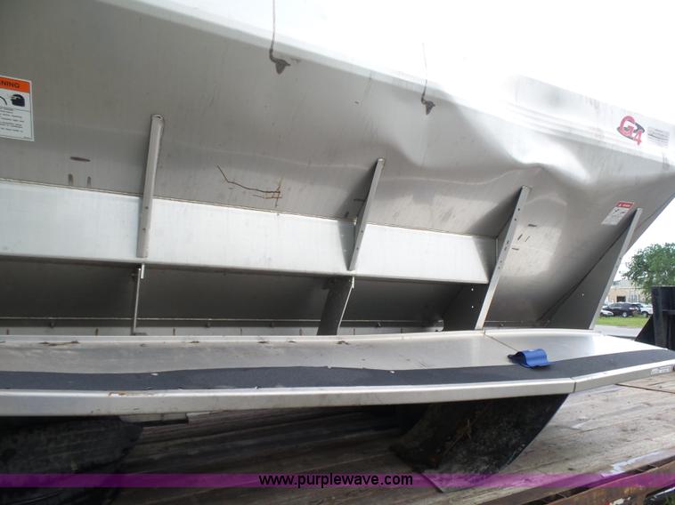 image for item BY9266 New Leader L4000G4 multi-applicator spreader bed