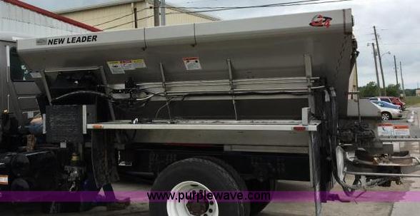 image for item BY9266 New Leader L4000G4 multi-applicator spreader bed