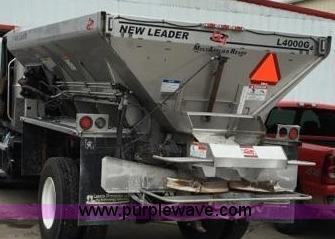 image for item BY9266 New Leader L4000G4 multi-applicator spreader bed