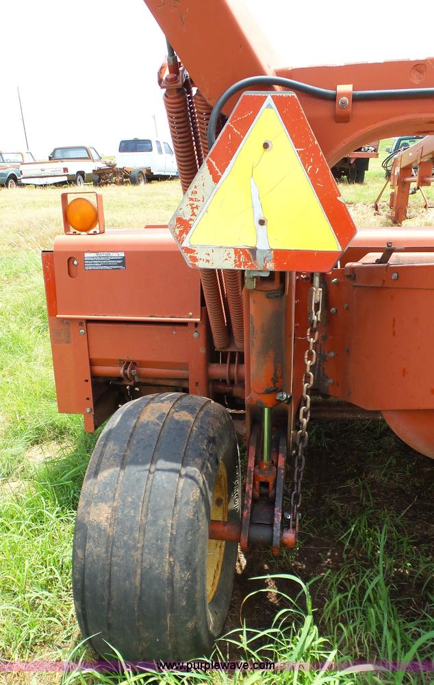 image for item BZ9151 Hesston 1365 windrower