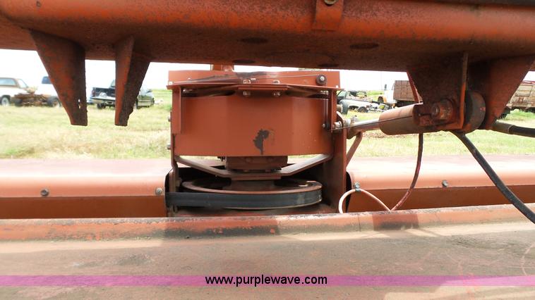 image for item BZ9151 Hesston 1365 windrower