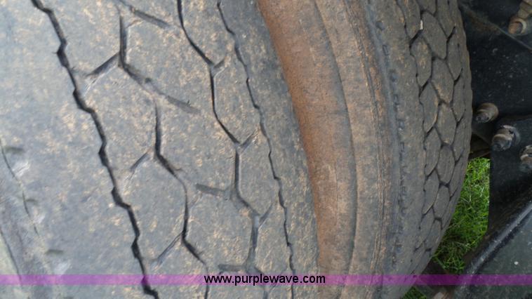 image for item BZ9157 2001 Sterling A9500 semi truck