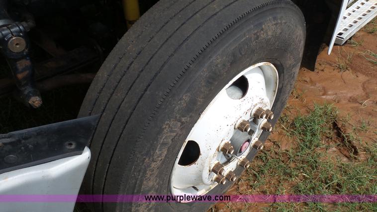 image for item BZ9157 2001 Sterling A9500 semi truck