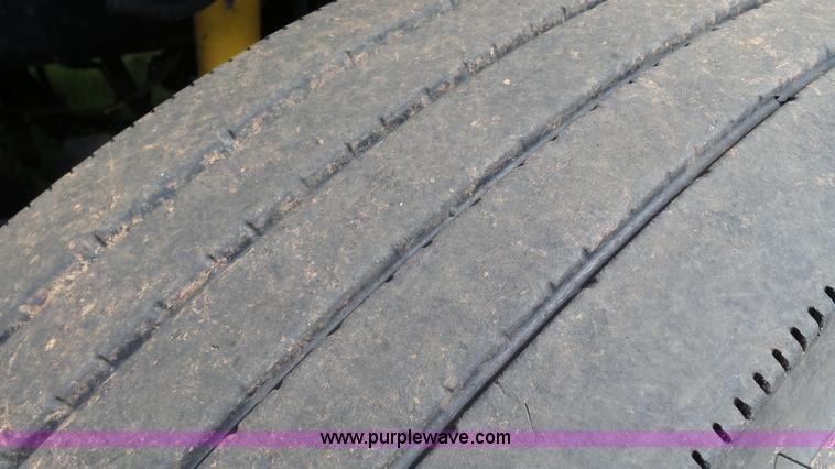 image for item BZ9157 2001 Sterling A9500 semi truck