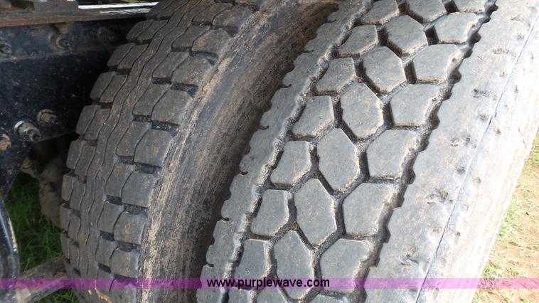 image for item BZ9157 2001 Sterling A9500 semi truck