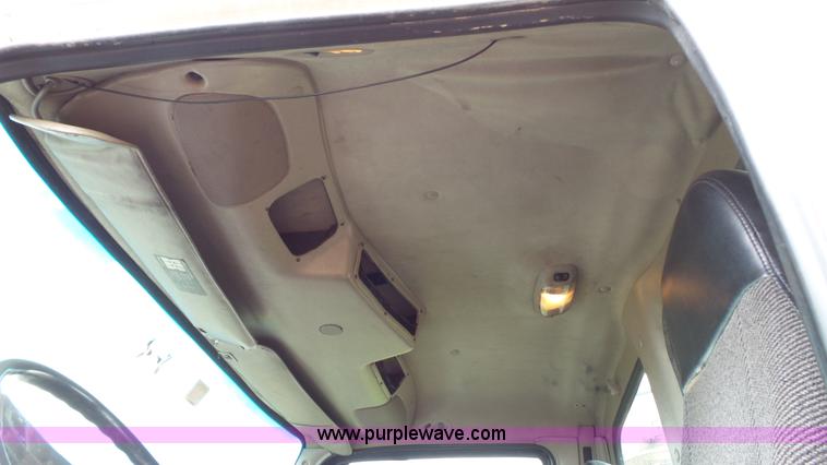 image for item BZ9157 2001 Sterling A9500 semi truck