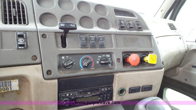 image for item BZ9157 2001 Sterling A9500 semi truck