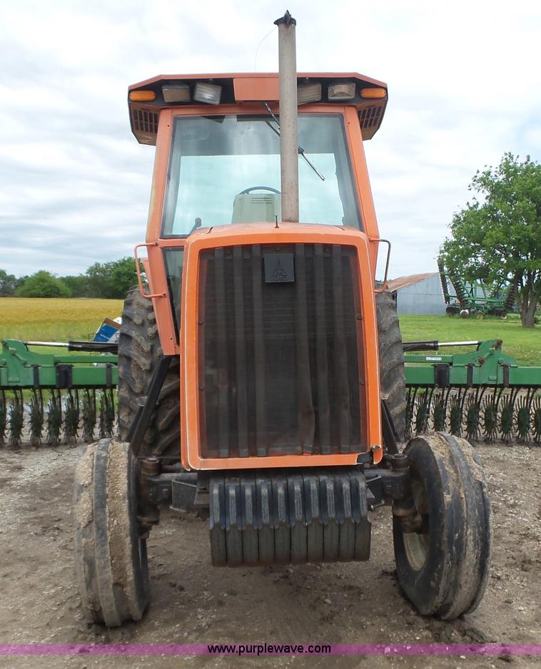 image for item BZ9557 Allis Chalmers 8010 tractor