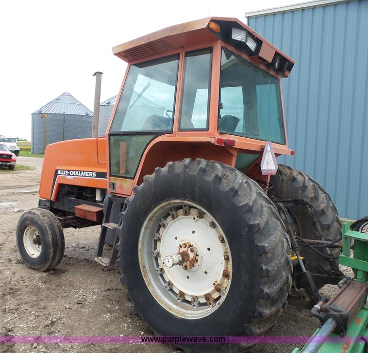 image for item BZ9557 Allis Chalmers 8010 tractor