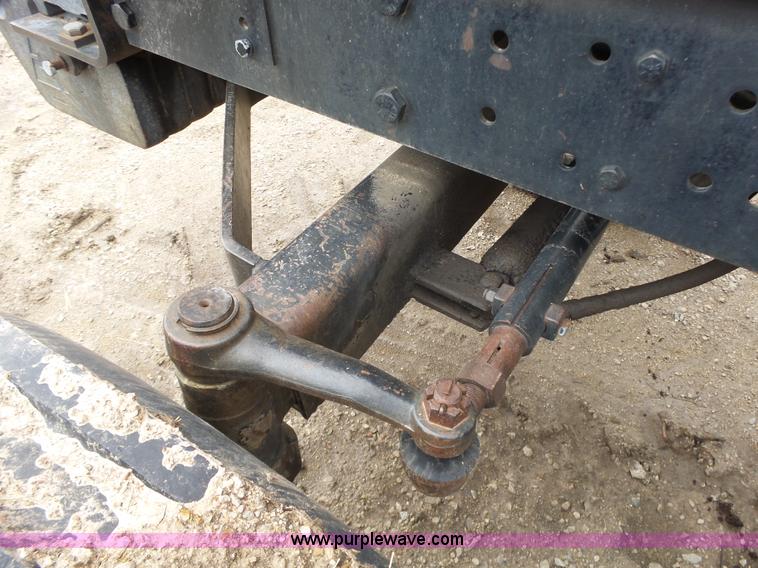 image for item BZ9557 Allis Chalmers 8010 tractor