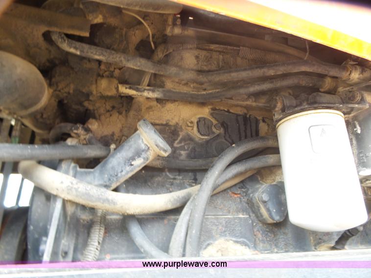 image for item BZ9557 Allis Chalmers 8010 tractor