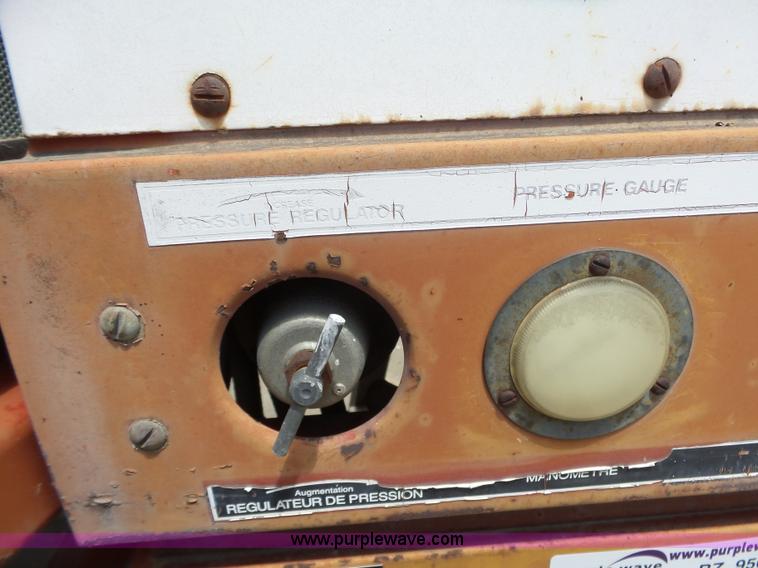 image for item BZ9561 GT 3802 grain dryer