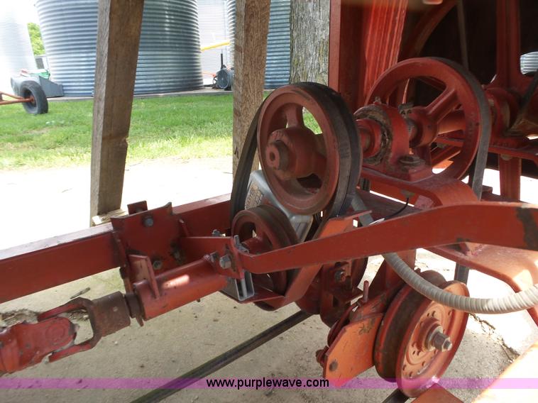 image for item BZ9561 GT 3802 grain dryer