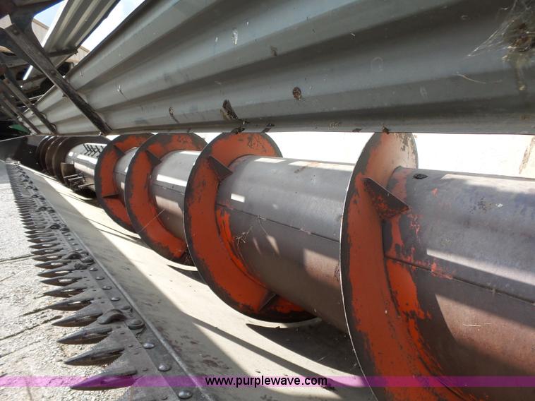 image for item BZ9569 1979 Gleaner L2 combine