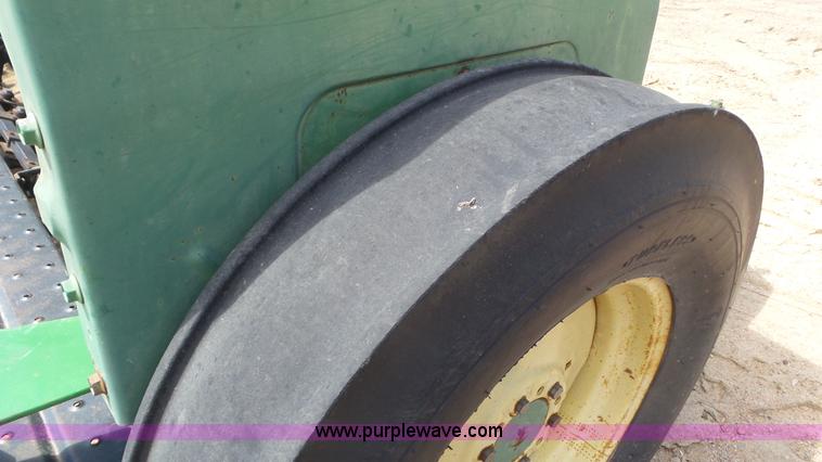 image for item CC9785 John Deere 8350 grain drill