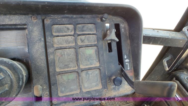 image for item CC9790 1982 International 5488 tractor