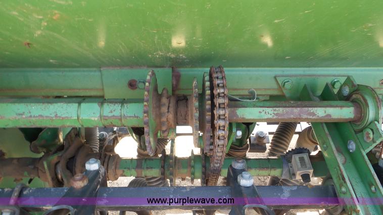 image for item CC9813 John Deere 8350 grain drill