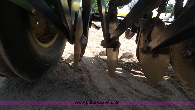 image for item CC9813 John Deere 8350 grain drill