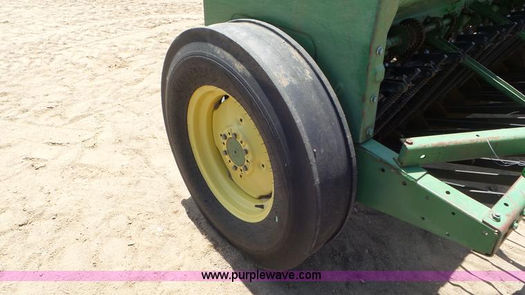 image for item CC9813 John Deere 8350 grain drill