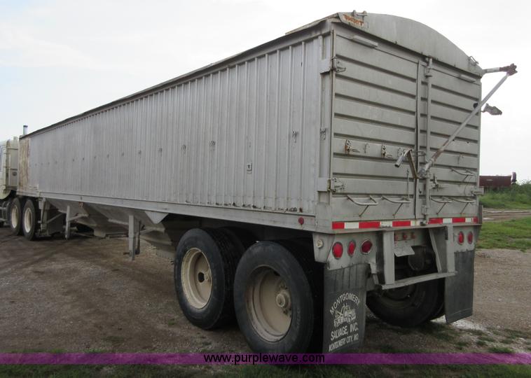 image for item I1985 1978 Trailmobile OVGH-5CAH grain trailer
