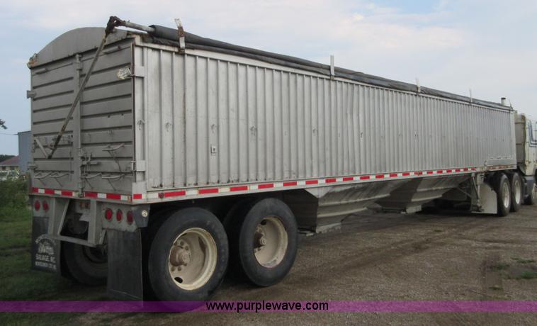 image for item I1985 1978 Trailmobile OVGH-5CAH grain trailer