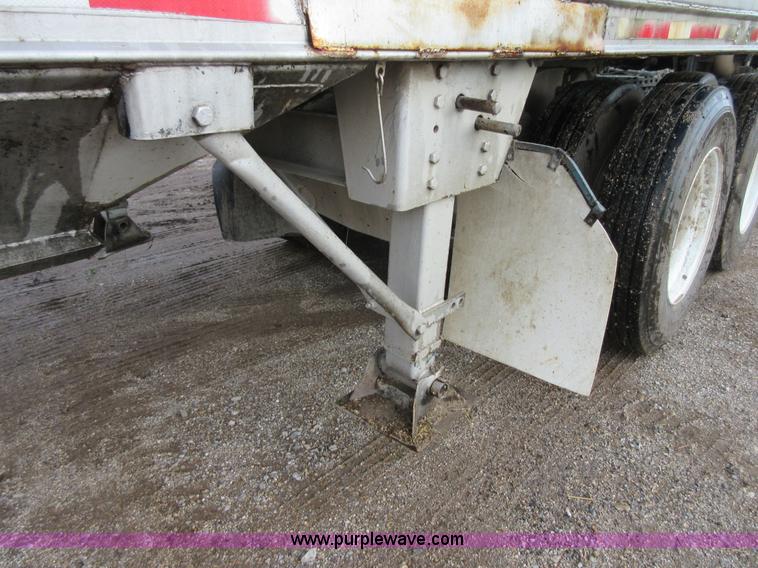 image for item I1985 1978 Trailmobile OVGH-5CAH grain trailer