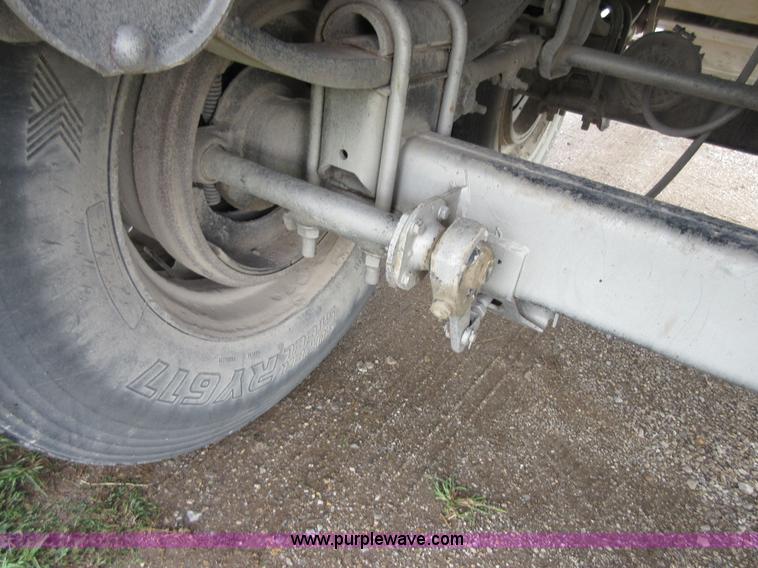 image for item I1985 1978 Trailmobile OVGH-5CAH grain trailer