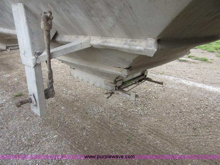 image for item I1985 1978 Trailmobile OVGH-5CAH grain trailer