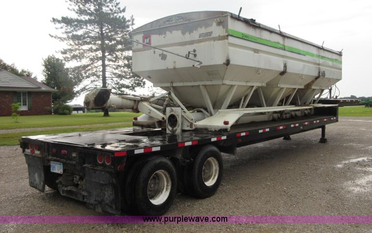 image for item I1989 1978 Transport Systems Inc drop deck trailer